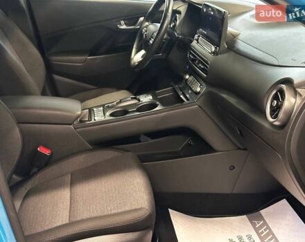 Синий Хендай Kona Electric, объемом двигателя 0 л и пробегом 31 тыс. км за 17700 $, фото 33 на Automoto.ua