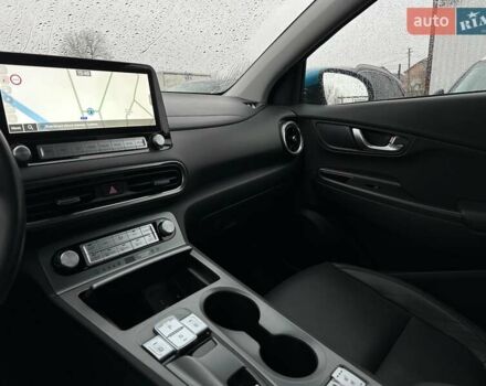 Синій Хендай Kona Electric, об'ємом двигуна 0 л та пробігом 69 тис. км за 22900 $, фото 73 на Automoto.ua