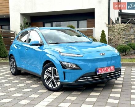 Синий Хендай Kona Electric, объемом двигателя 0 л и пробегом 49 тыс. км за 19950 $, фото 3 на Automoto.ua