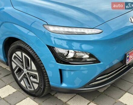 Синий Хендай Kona Electric, объемом двигателя 0 л и пробегом 49 тыс. км за 19950 $, фото 85 на Automoto.ua
