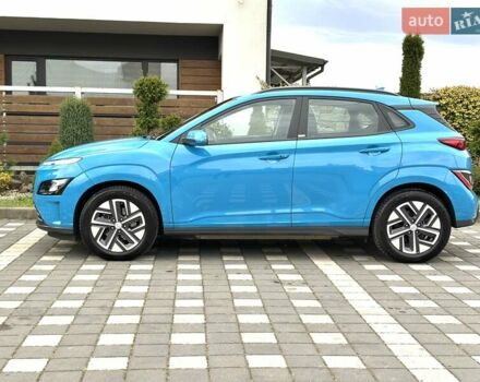 Синий Хендай Kona Electric, объемом двигателя 0 л и пробегом 49 тыс. км за 19950 $, фото 60 на Automoto.ua