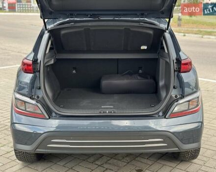 Синий Хендай Kona Electric, объемом двигателя 0 л и пробегом 84 тыс. км за 17900 $, фото 30 на Automoto.ua