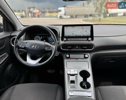 Синий Хендай Kona Electric, объемом двигателя 0 л и пробегом 84 тыс. км за 17900 $, фото 14 на Automoto.ua