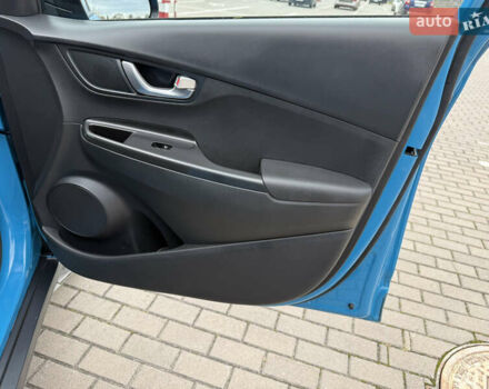 Синий Хендай Kona Electric, объемом двигателя 0 л и пробегом 50 тыс. км за 16500 $, фото 29 на Automoto.ua