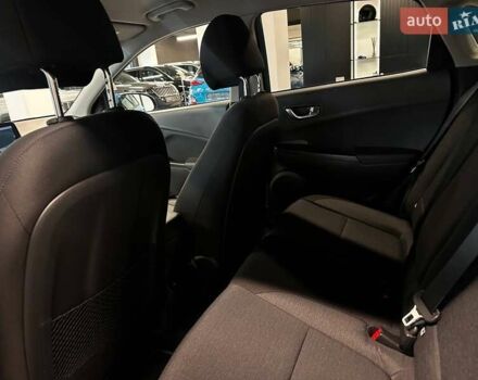 Синий Хендай Kona Electric, объемом двигателя 0 л и пробегом 31 тыс. км за 17700 $, фото 25 на Automoto.ua