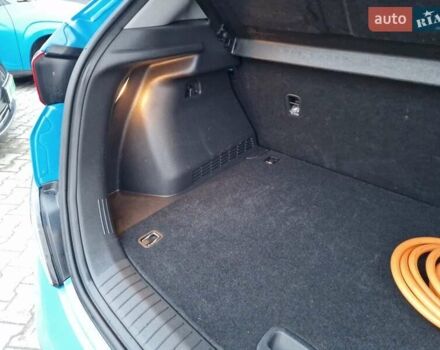 Синий Хендай Kona Electric, объемом двигателя 0 л и пробегом 95 тыс. км за 16600 $, фото 47 на Automoto.ua