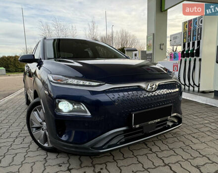 Синий Хендай Kona Electric, объемом двигателя 0 л и пробегом 65 тыс. км за 18500 $, фото 8 на Automoto.ua