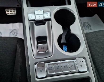 Синий Хендай Kona Electric, объемом двигателя 0 л и пробегом 95 тыс. км за 16600 $, фото 35 на Automoto.ua