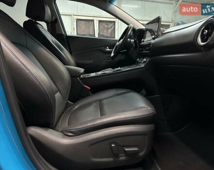 Синій Хендай Kona Electric, об'ємом двигуна 0 л та пробігом 69 тис. км за 22900 $, фото 90 на Automoto.ua