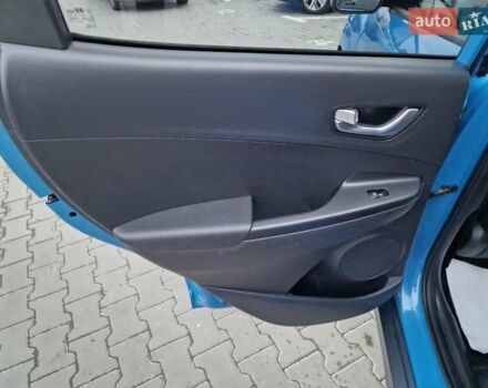 Синий Хендай Kona Electric, объемом двигателя 0 л и пробегом 95 тыс. км за 16600 $, фото 37 на Automoto.ua