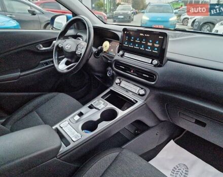 Синий Хендай Kona Electric, объемом двигателя 0 л и пробегом 95 тыс. км за 16600 $, фото 45 на Automoto.ua