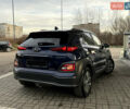 Синий Хендай Kona Electric, объемом двигателя 0 л и пробегом 65 тыс. км за 18500 $, фото 58 на Automoto.ua