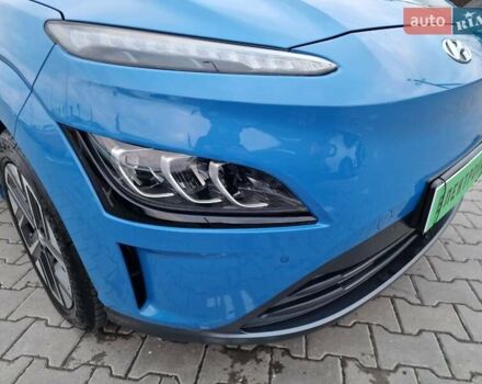 Синий Хендай Kona Electric, объемом двигателя 0 л и пробегом 95 тыс. км за 16600 $, фото 6 на Automoto.ua