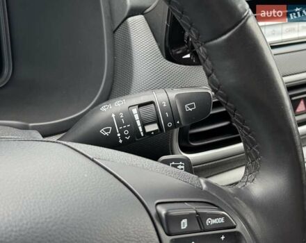 Синий Хендай Kona Electric, объемом двигателя 0 л и пробегом 84 тыс. км за 17900 $, фото 19 на Automoto.ua