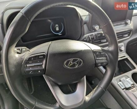 Синий Хендай Kona Electric, объемом двигателя 0 л и пробегом 49 тыс. км за 17333 $, фото 25 на Automoto.ua