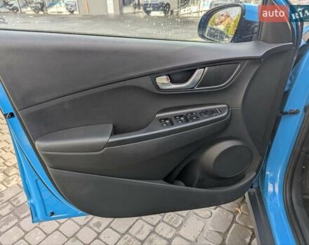 Синий Хендай Kona Electric, объемом двигателя 0 л и пробегом 49 тыс. км за 17333 $, фото 10 на Automoto.ua