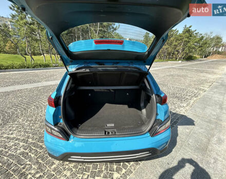 Синій Хендай Kona Electric, об'ємом двигуна 0 л та пробігом 70 тис. км за 16900 $, фото 11 на Automoto.ua