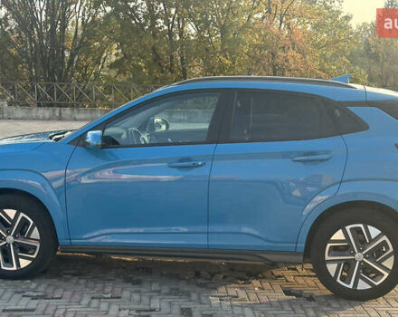 Синий Хендай Kona Electric, объемом двигателя 0 л и пробегом 28 тыс. км за 22990 $, фото 6 на Automoto.ua