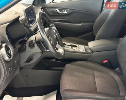 Синій Хендай Kona Electric, об'ємом двигуна 0 л та пробігом 43 тис. км за 16400 $, фото 17 на Automoto.ua