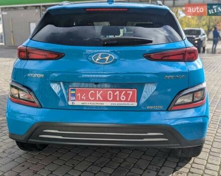 Синий Хендай Kona Electric, объемом двигателя 0 л и пробегом 49 тыс. км за 17333 $, фото 4 на Automoto.ua