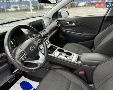 Синий Хендай Kona Electric, объемом двигателя 0 л и пробегом 53 тыс. км за 16700 $, фото 22 на Automoto.ua