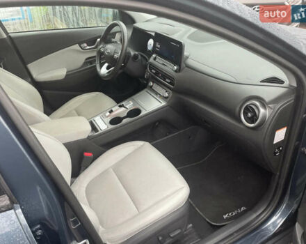 Синий Хендай Kona Electric, объемом двигателя 0 л и пробегом 30 тыс. км за 5000 $, фото 6 на Automoto.ua