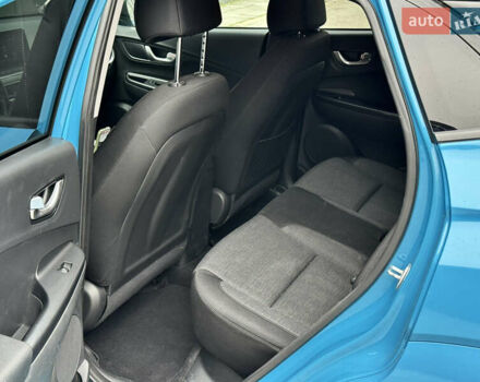 Синій Хендай Kona Electric, об'ємом двигуна 0 л та пробігом 172 тис. км за 17500 $, фото 25 на Automoto.ua