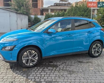 Синий Хендай Kona Electric, объемом двигателя 0 л и пробегом 49 тыс. км за 17333 $, фото 2 на Automoto.ua