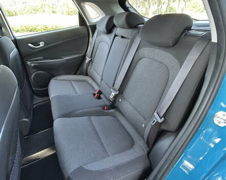 Синій Хендай Kona Electric, об'ємом двигуна 0 л та пробігом 70 тис. км за 16900 $, фото 29 на Automoto.ua