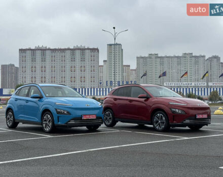 Синий Хендай Kona Electric, объемом двигателя 0 л и пробегом 53 тыс. км за 16700 $, фото 43 на Automoto.ua