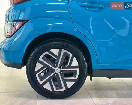 Синий Хендай Kona Electric, объемом двигателя 0 л и пробегом 43 тыс. км за 16100 $, фото 7 на Automoto.ua