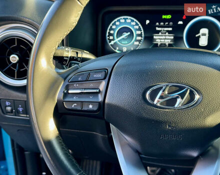 Синий Хендай Kona Electric, объемом двигателя 0 л и пробегом 89 тыс. км за 16999 $, фото 25 на Automoto.ua