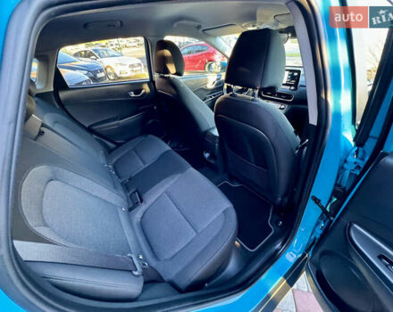 Синий Хендай Kona Electric, объемом двигателя 0 л и пробегом 89 тыс. км за 16999 $, фото 36 на Automoto.ua