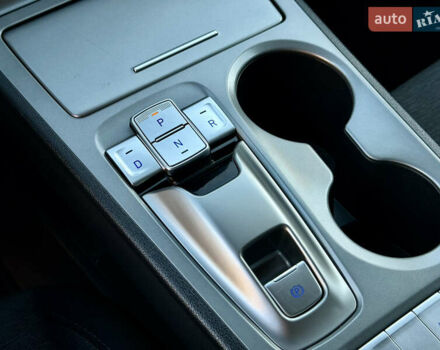 Синий Хендай Kona Electric, объемом двигателя 0 л и пробегом 89 тыс. км за 16999 $, фото 26 на Automoto.ua