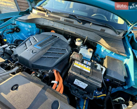 Синий Хендай Kona Electric, объемом двигателя 0 л и пробегом 89 тыс. км за 16999 $, фото 17 на Automoto.ua