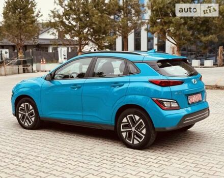 Синій Хендай Kona Electric, об'ємом двигуна 0 л та пробігом 7 тис. км за 21900 $, фото 3 на Automoto.ua