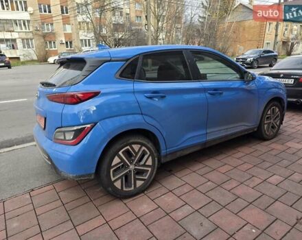 Синий Хендай Kona Electric, объемом двигателя 0 л и пробегом 101 тыс. км за 18300 $, фото 4 на Automoto.ua