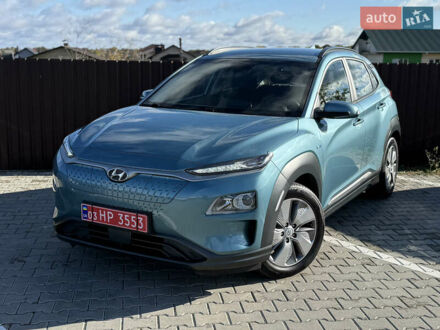 Синий Хендай Kona Electric, объемом двигателя 0 л и пробегом 165 тыс. км за 16800 $, фото 1 на Automoto.ua