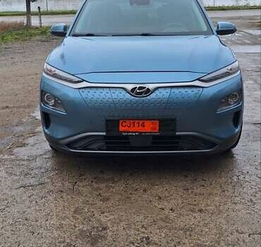 Синий Хендай Kona Electric, объемом двигателя 0 л и пробегом 135 тыс. км за 16700 $, фото 1 на Automoto.ua