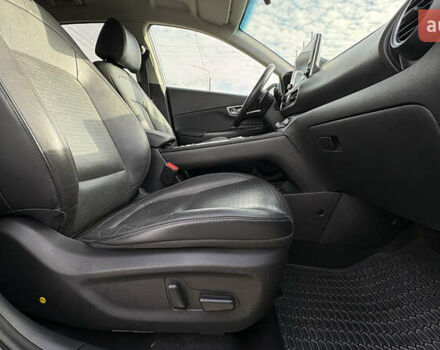 Зеленый Хендай Kona Electric, объемом двигателя 0 л и пробегом 154 тыс. км за 16500 $, фото 24 на Automoto.ua