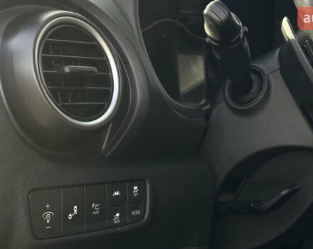 Зеленый Хендай Kona Electric, объемом двигателя 0 л и пробегом 154 тыс. км за 16500 $, фото 34 на Automoto.ua