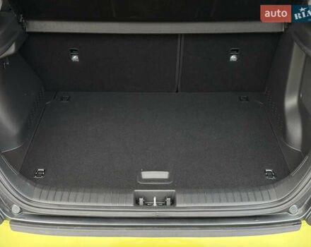 Зеленый Хендай Kona Electric, объемом двигателя 0 л и пробегом 103 тыс. км за 17300 $, фото 54 на Automoto.ua