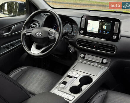 Зеленый Хендай Kona Electric, объемом двигателя 0 л и пробегом 103 тыс. км за 17300 $, фото 50 на Automoto.ua