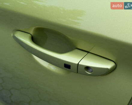 Зеленый Хендай Kona Electric, объемом двигателя 0 л и пробегом 103 тыс. км за 17300 $, фото 19 на Automoto.ua