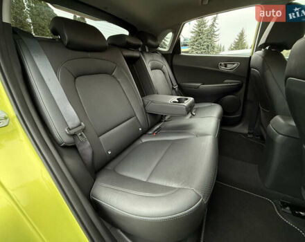 Зеленый Хендай Kona Electric, объемом двигателя 0 л и пробегом 103 тыс. км за 17300 $, фото 46 на Automoto.ua