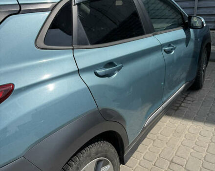 Зеленый Хендай Kona Electric, объемом двигателя 0 л и пробегом 100 тыс. км за 17800 $, фото 2 на Automoto.ua