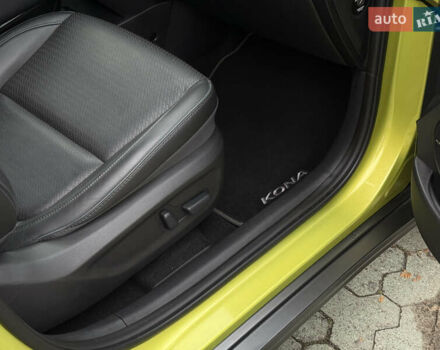 Зеленый Хендай Kona Electric, объемом двигателя 0 л и пробегом 103 тыс. км за 17300 $, фото 48 на Automoto.ua