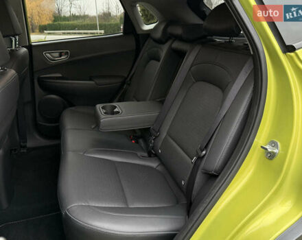 Зеленый Хендай Kona Electric, объемом двигателя 0 л и пробегом 103 тыс. км за 17300 $, фото 41 на Automoto.ua