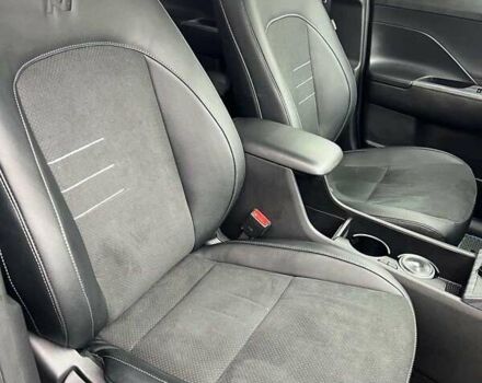 Зелений Хендай Kona Electric, об'ємом двигуна 0 л та пробігом 8 тис. км за 23899 $, фото 5 на Automoto.ua