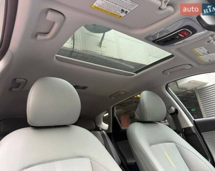 Зеленый Хендай Kona Electric, объемом двигателя 0 л и пробегом 10 тыс. км за 27990 $, фото 15 на Automoto.ua